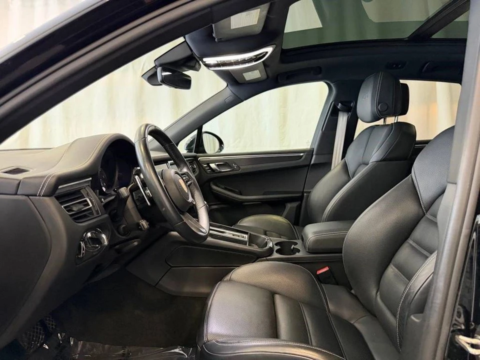 2023 Porsche Macan GTS - Image 5 of 5