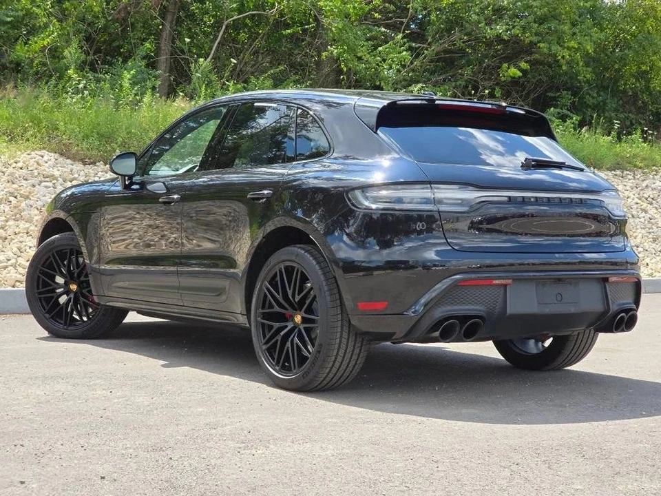 2023 Porsche Macan GTS - Image 3 of 5