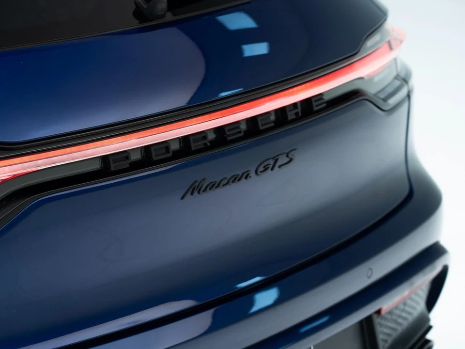 2023 Porsche Macan GTS - Image 15 of 31