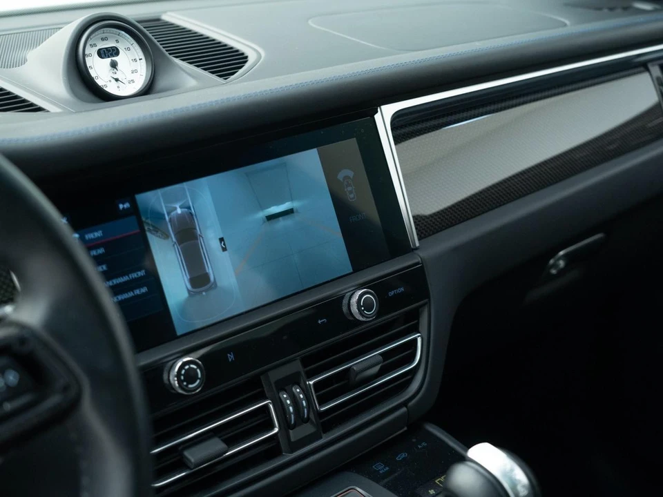 2023 Porsche Macan GTS - Image 28 of 31