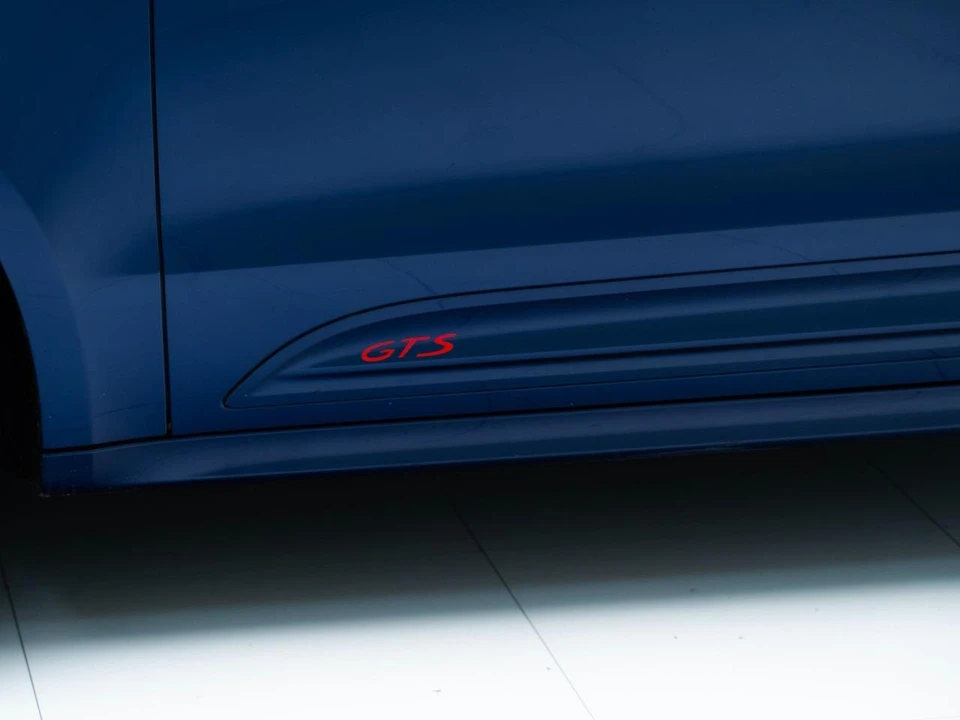 2023 Porsche Macan GTS - Image 14 of 31