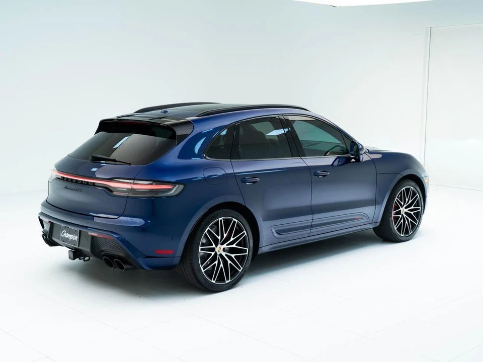 2023 Porsche Macan GTS - Image 10 of 31