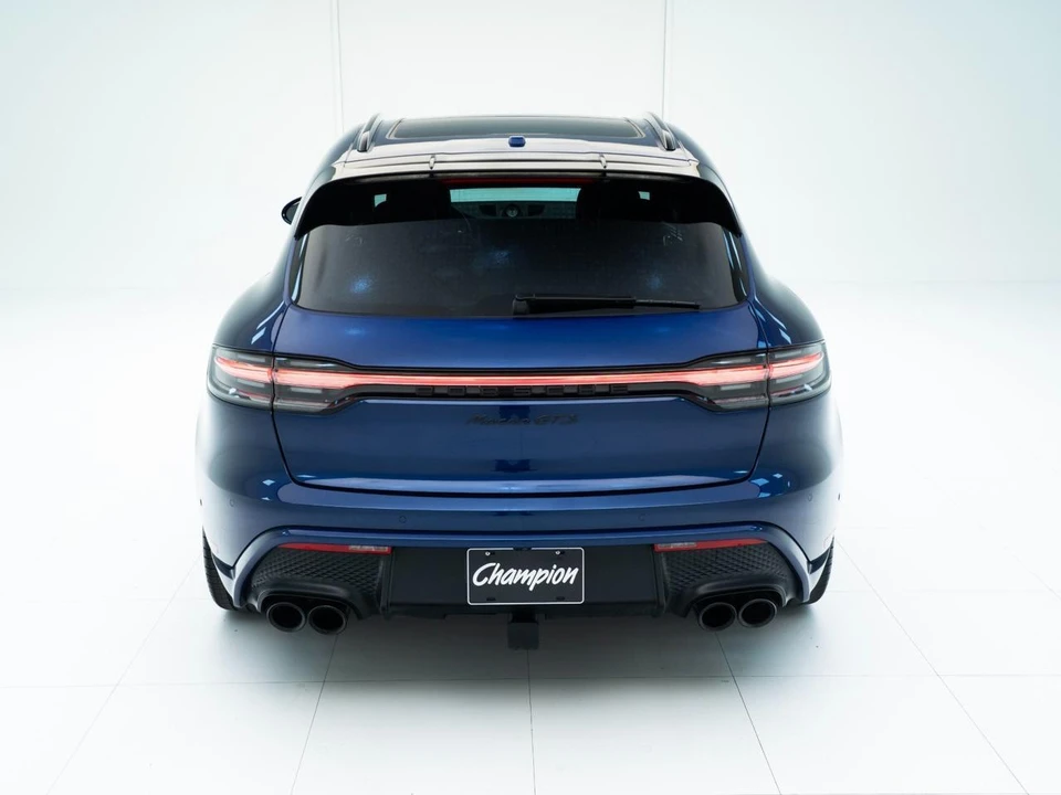 2023 Porsche Macan GTS - Image 11 of 31