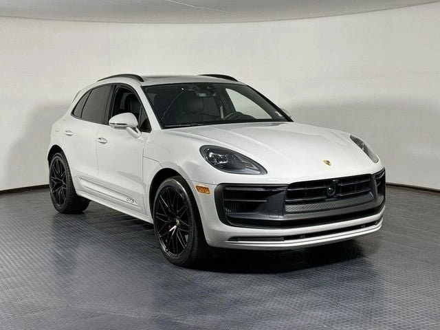 2023 Porsche Macan GTS - Image 9 of 20
