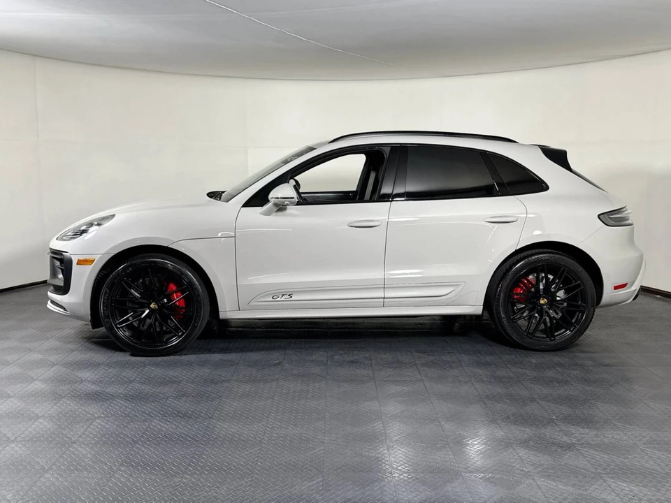 2023 Porsche Macan GTS - Image 2 of 5