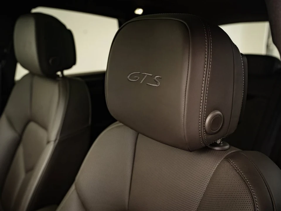 2023 Porsche Macan GTS - Image 20 of 21