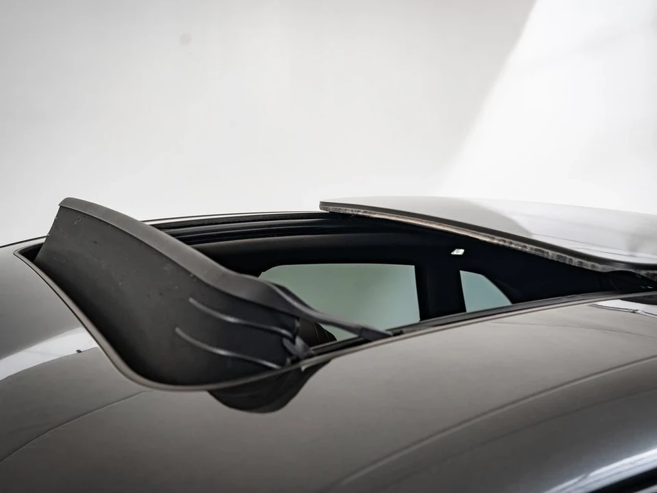2023 Porsche Macan GTS - Image 13 of 21