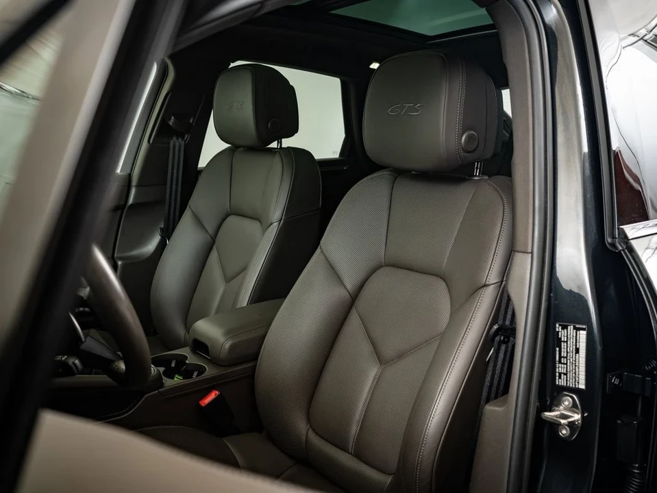 2023 Porsche Macan GTS - Image 5 of 21
