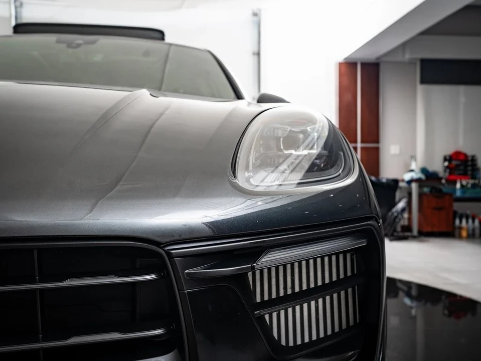 2023 Porsche Macan GTS - Image 15 of 21