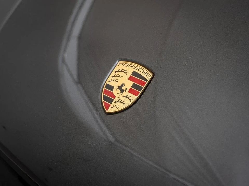 2023 Porsche Macan GTS - Image 14 of 21