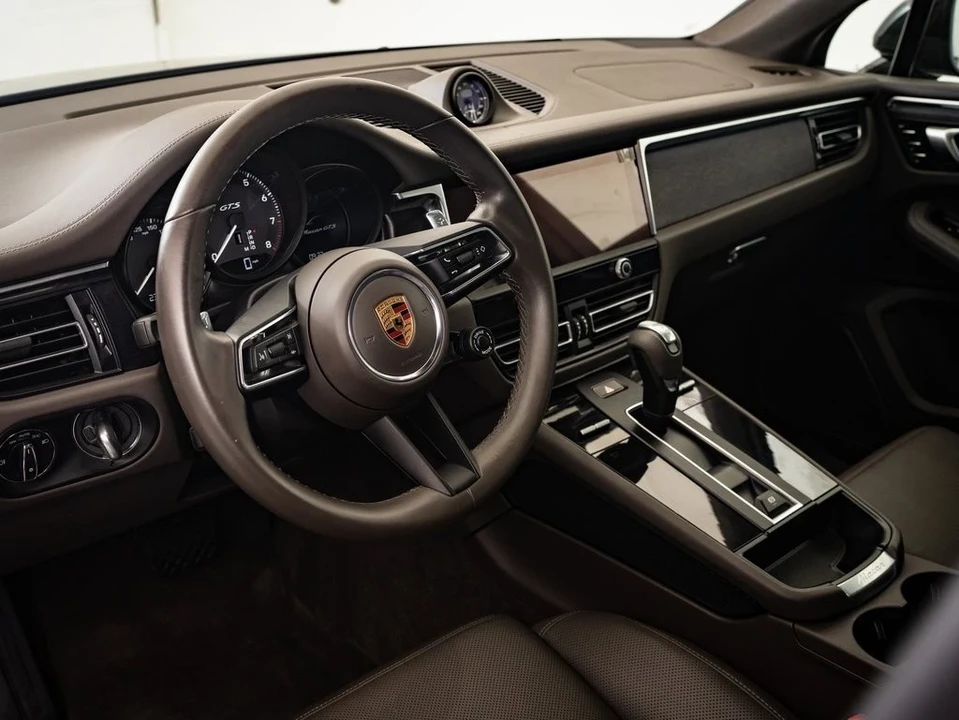 2023 Porsche Macan GTS - Image 4 of 21