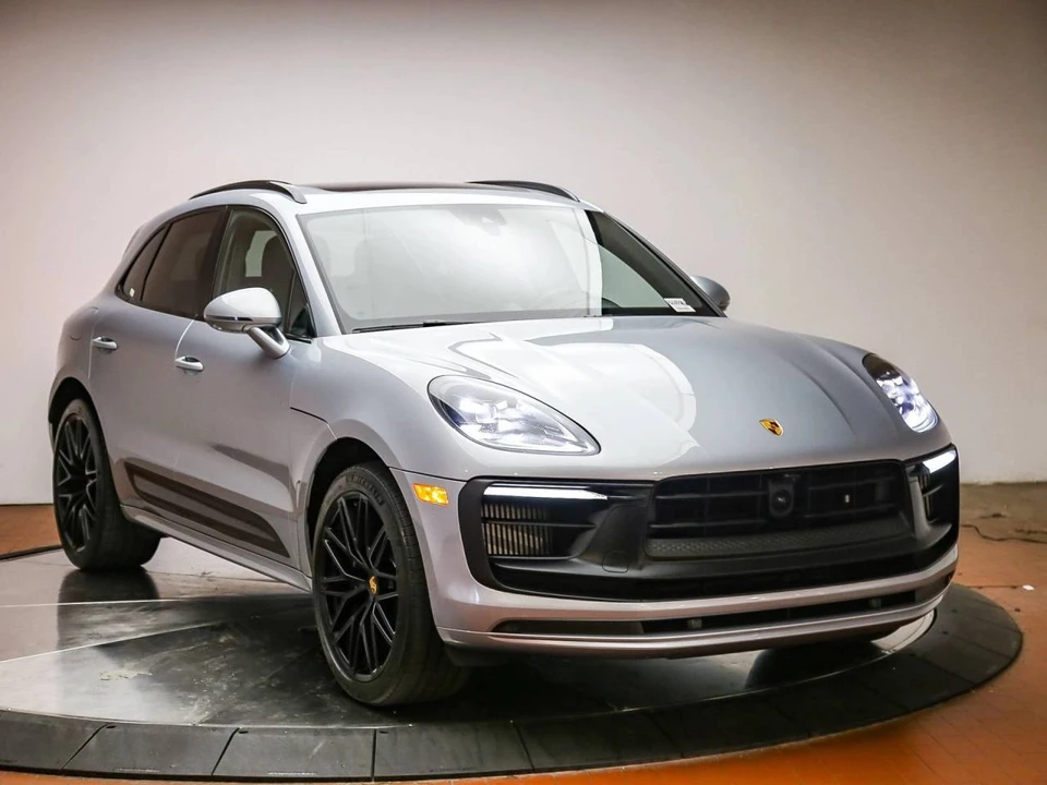 2023 Porsche Macan GTS - Image 4 of 5
