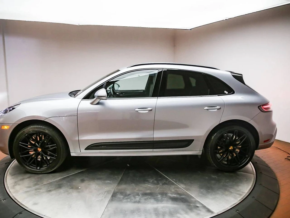 2023 Porsche Macan GTS - Image 2 of 5