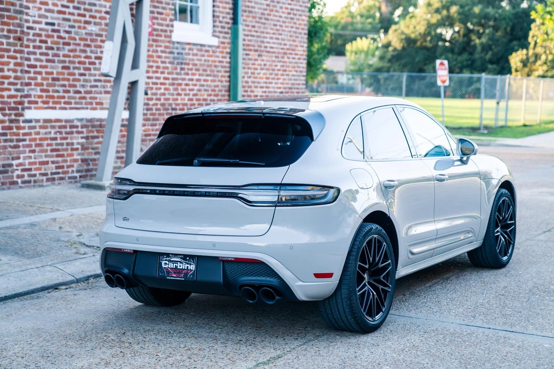 2023 Porsche Macan GTS - Image 10 of 31