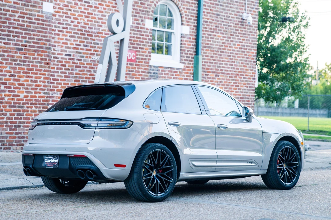 2023 Porsche Macan GTS - Image 9 of 31