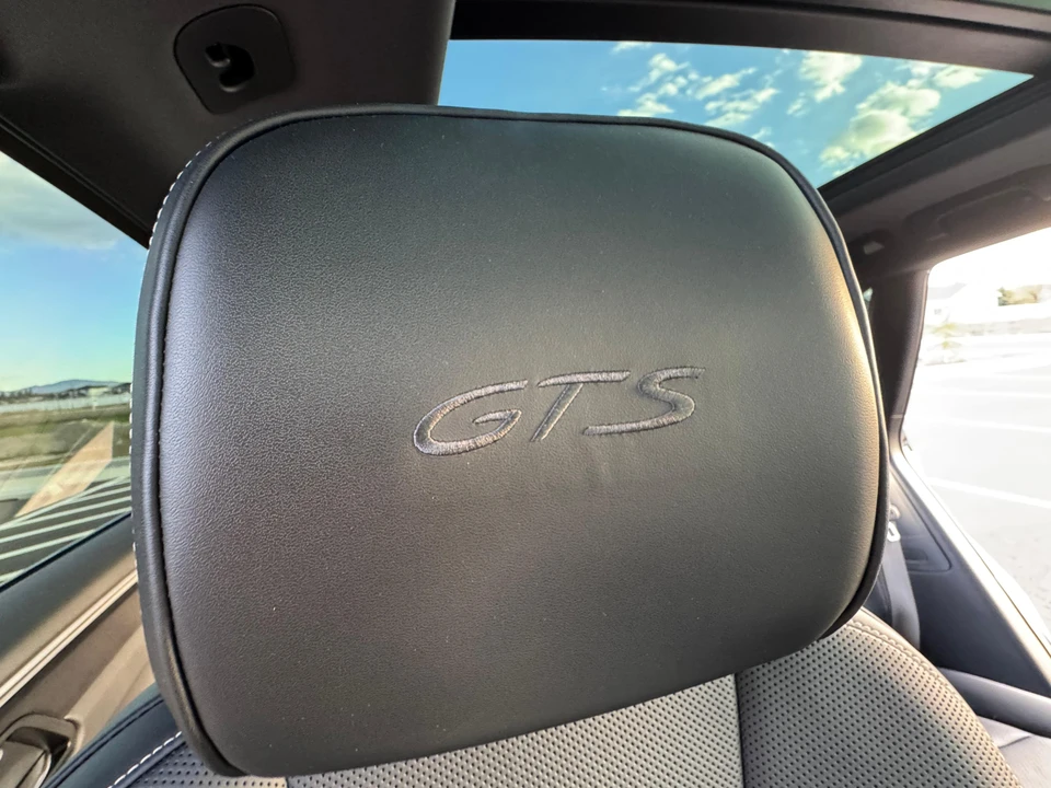 2023 Porsche Macan GTS - Image 25 of 31