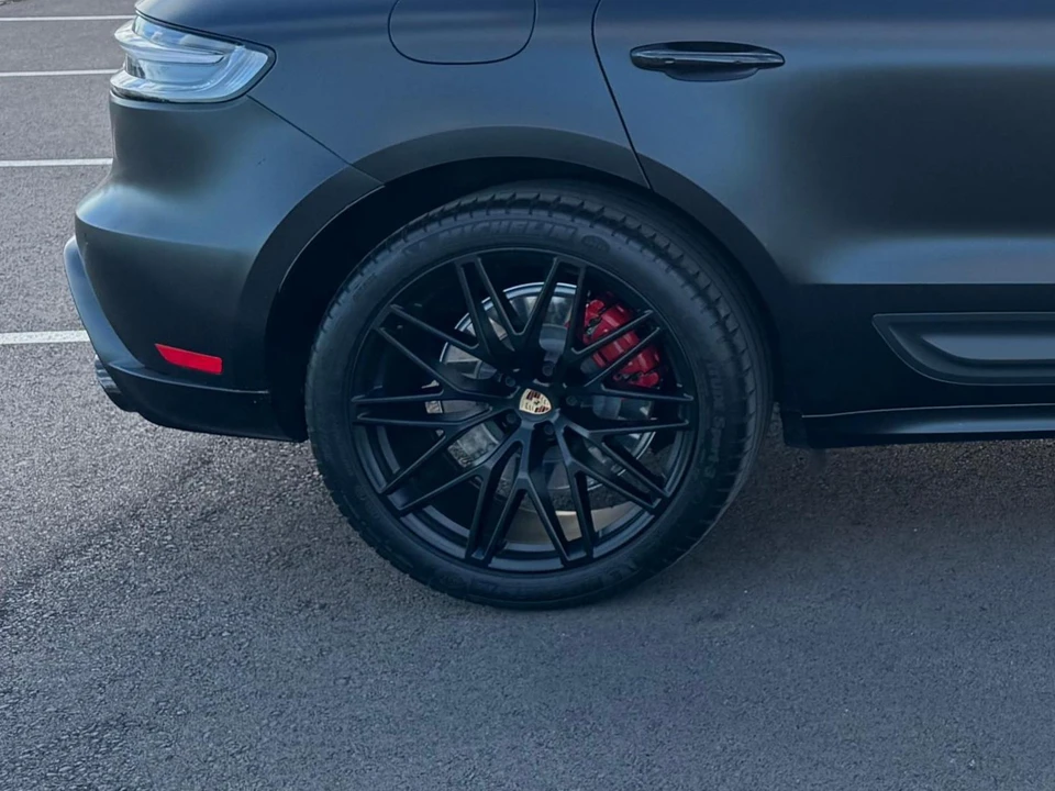 2023 Porsche Macan GTS - Image 15 of 31