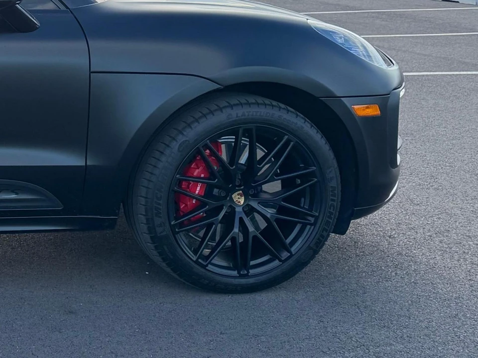 2023 Porsche Macan GTS - Image 16 of 31