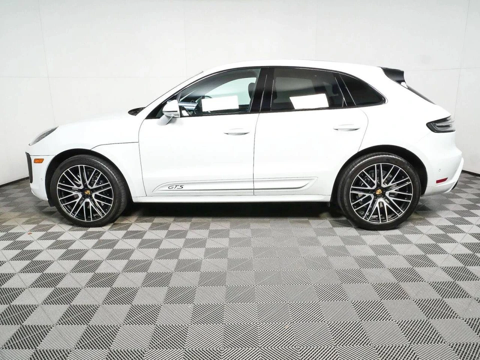 2023 Porsche Macan GTS - Image 2 of 5