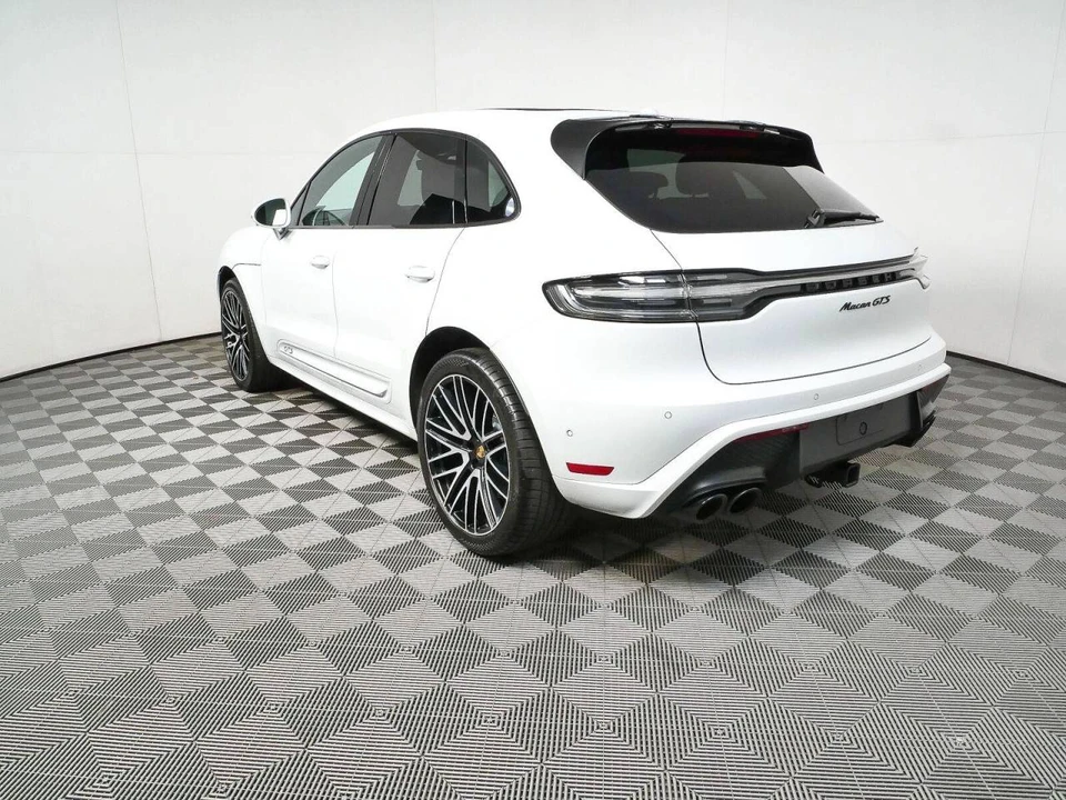 2023 Porsche Macan GTS - Image 3 of 5
