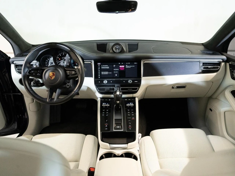 2023 Porsche Macan GTS - Image 27 of 30