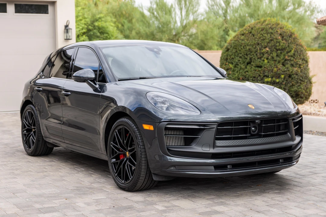 2023 Porsche Macan GTS - Image 11 of 31