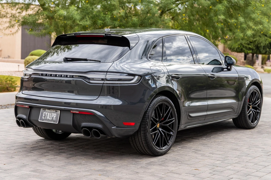 2023 Porsche Macan GTS - Image 10 of 31