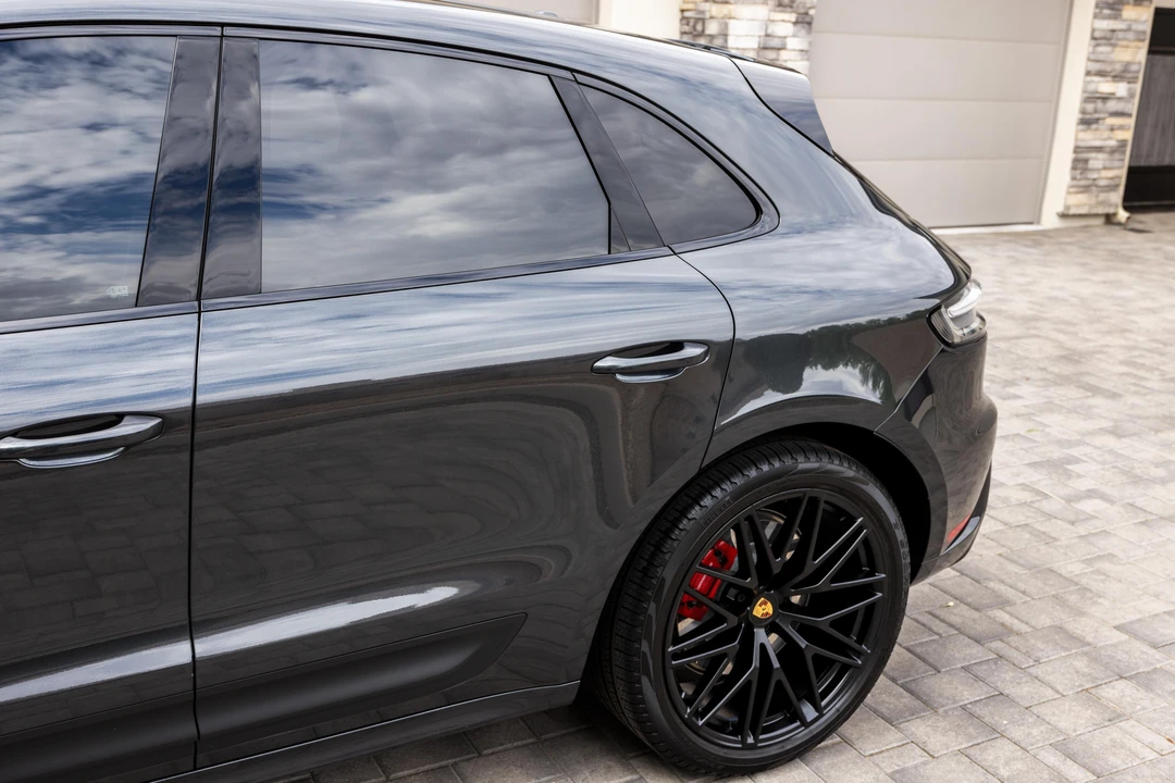 2023 Porsche Macan GTS - Image 24 of 31