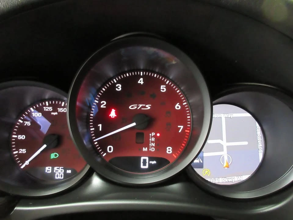 2023 Porsche Macan GTS - Image 16 of 20