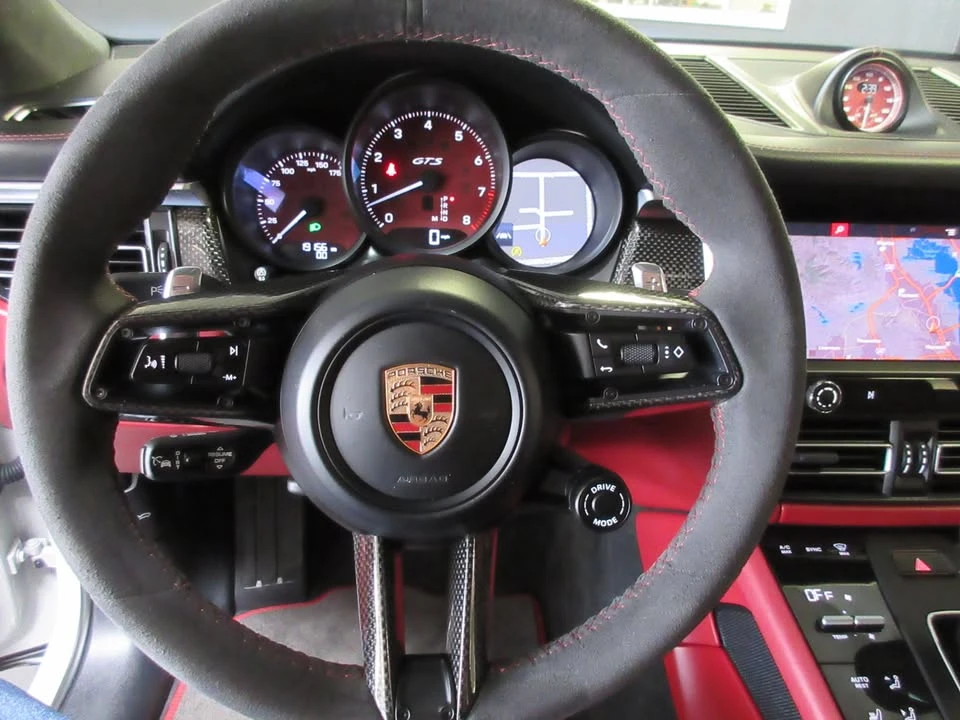 2023 Porsche Macan GTS - Image 18 of 20