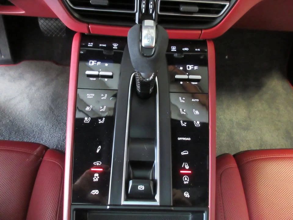 2023 Porsche Macan GTS - Image 14 of 20