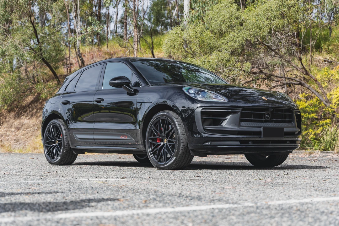 2023 Porsche Macan GTS - Image 17 of 31