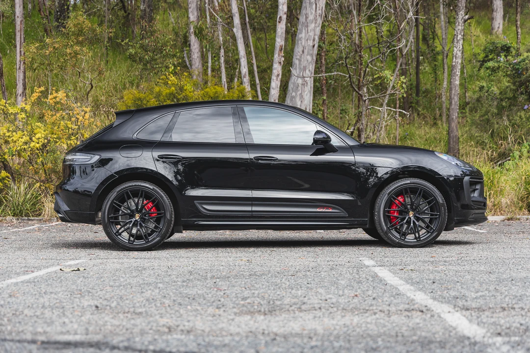 2023 Porsche Macan GTS - Image 8 of 31