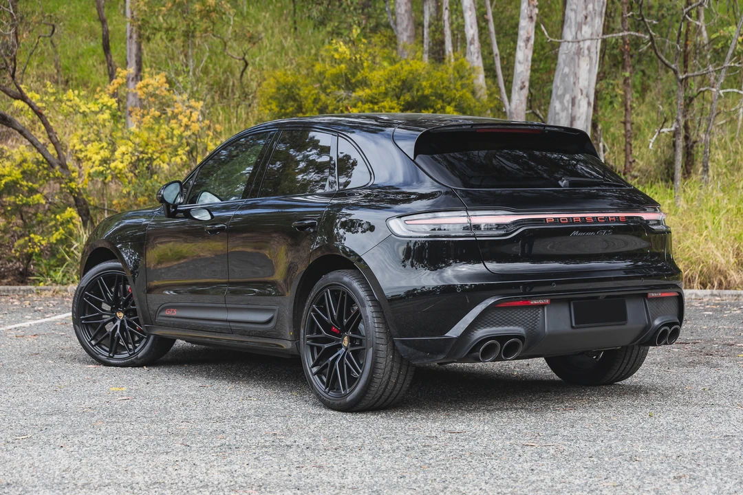 2023 Porsche Macan GTS - Image 26 of 31