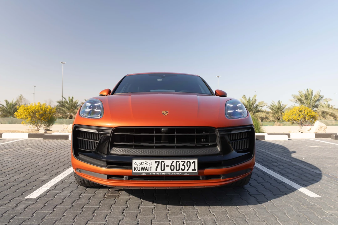 2023 Porsche Macan GTS - Image 10 of 31