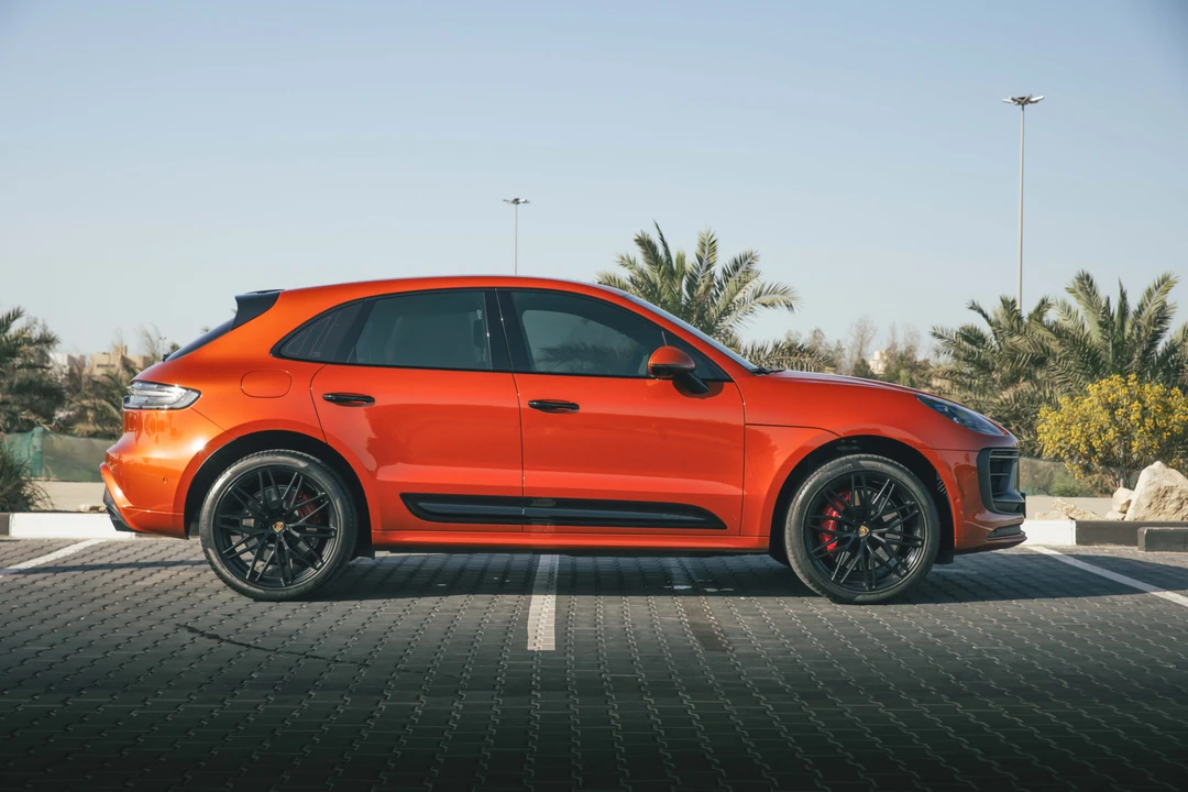 2023 Porsche Macan GTS - Image 4 of 31