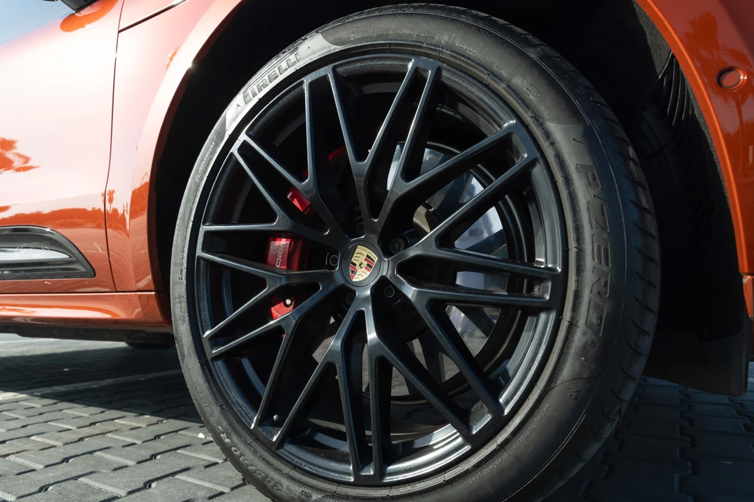 2023 Porsche Macan GTS - Image 30 of 31