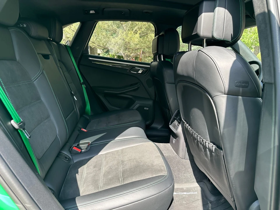 2023 Porsche Macan GTS - Image 15 of 31