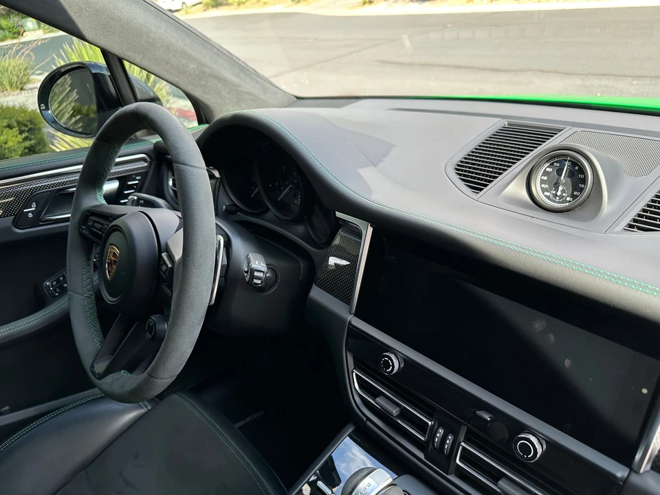 2023 Porsche Macan GTS - Image 16 of 31