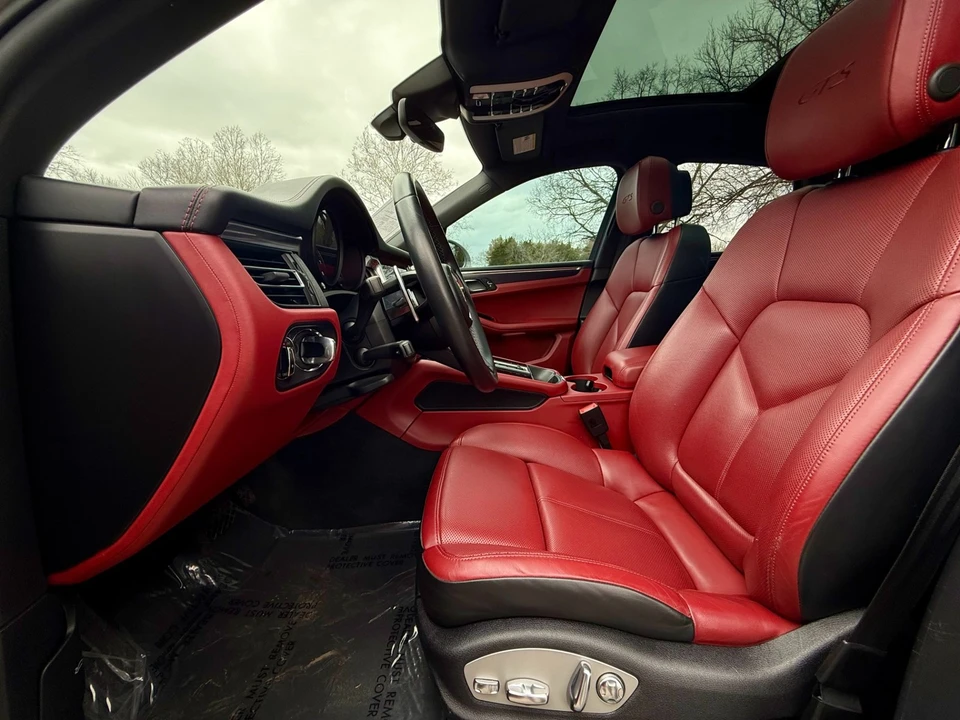 2023 Porsche Macan GTS - Image 9 of 21