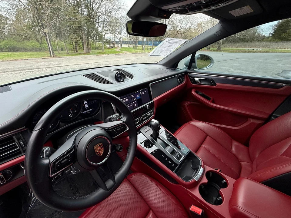 2023 Porsche Macan GTS - Image 11 of 21