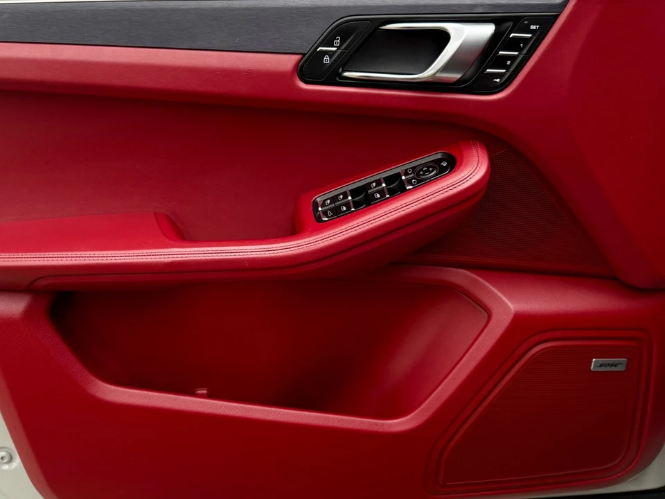 2023 Porsche Macan GTS - Image 14 of 21