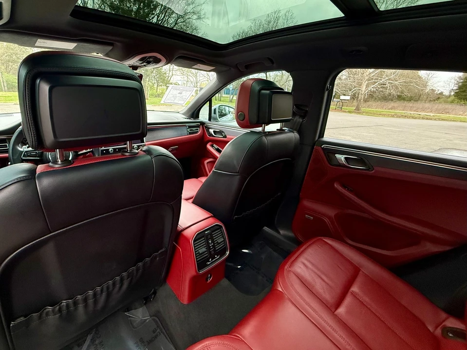 2023 Porsche Macan GTS - Image 20 of 21