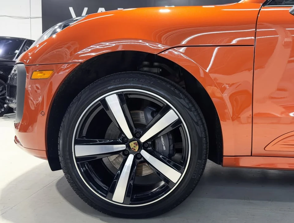 2023 Porsche Macan T - Image 9 of 20