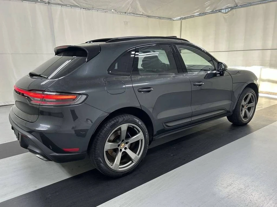 2023 Porsche Macan - Image 2 of 5