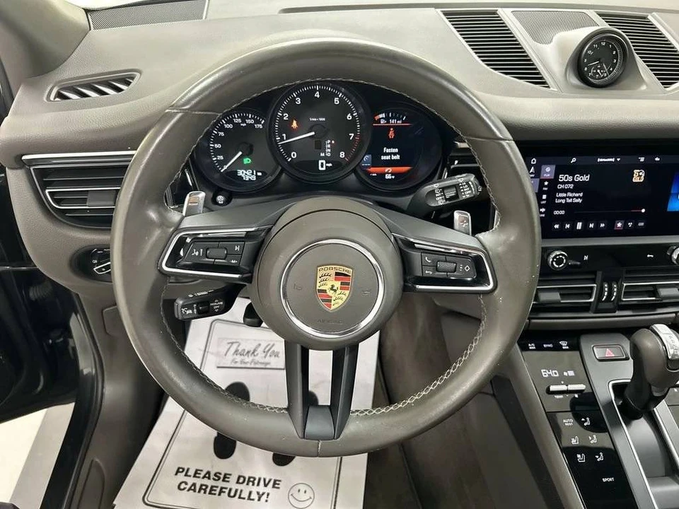 2023 Porsche Macan - Image 4 of 5