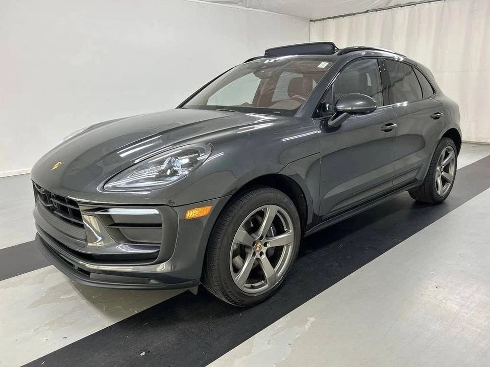 2023 Porsche Macan - Image 5 of 5