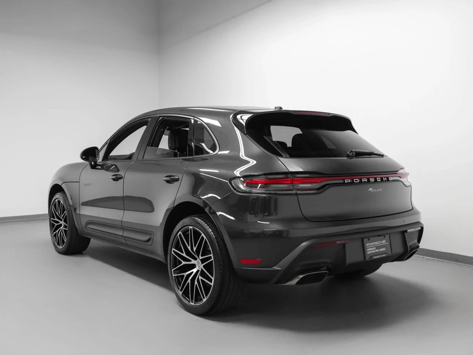 2023 Porsche Macan T - Image 3 of 5
