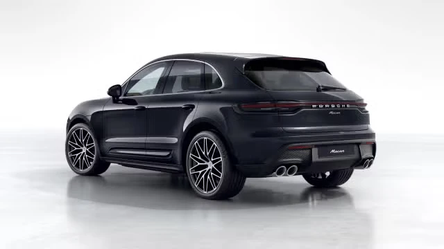 2023 Porsche Macan - Image 18 of 31