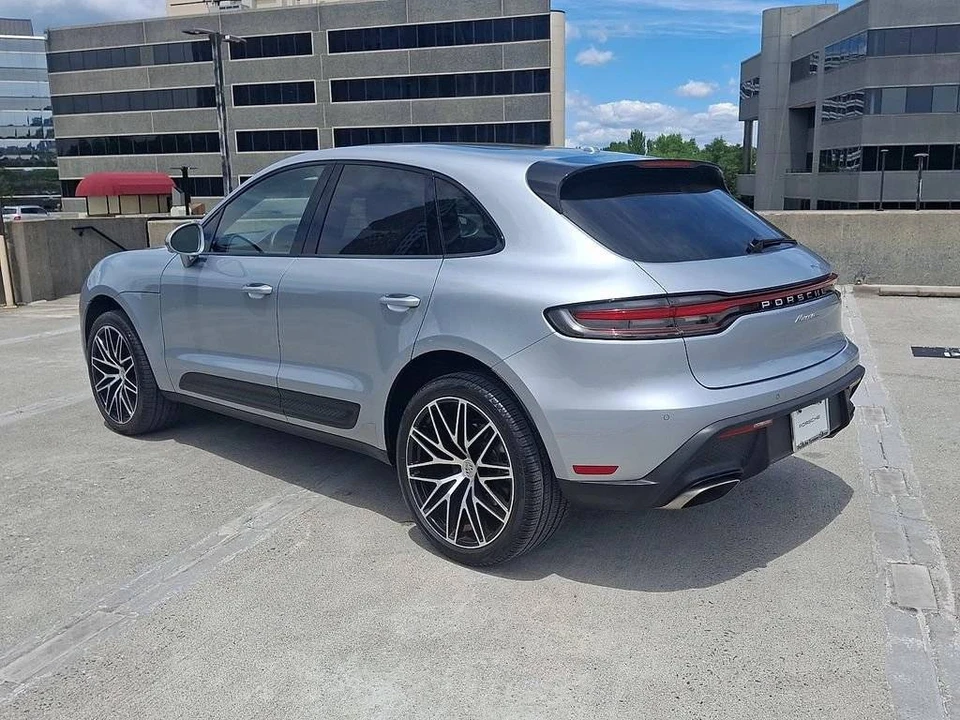 2023 Porsche Macan T - Image 3 of 5